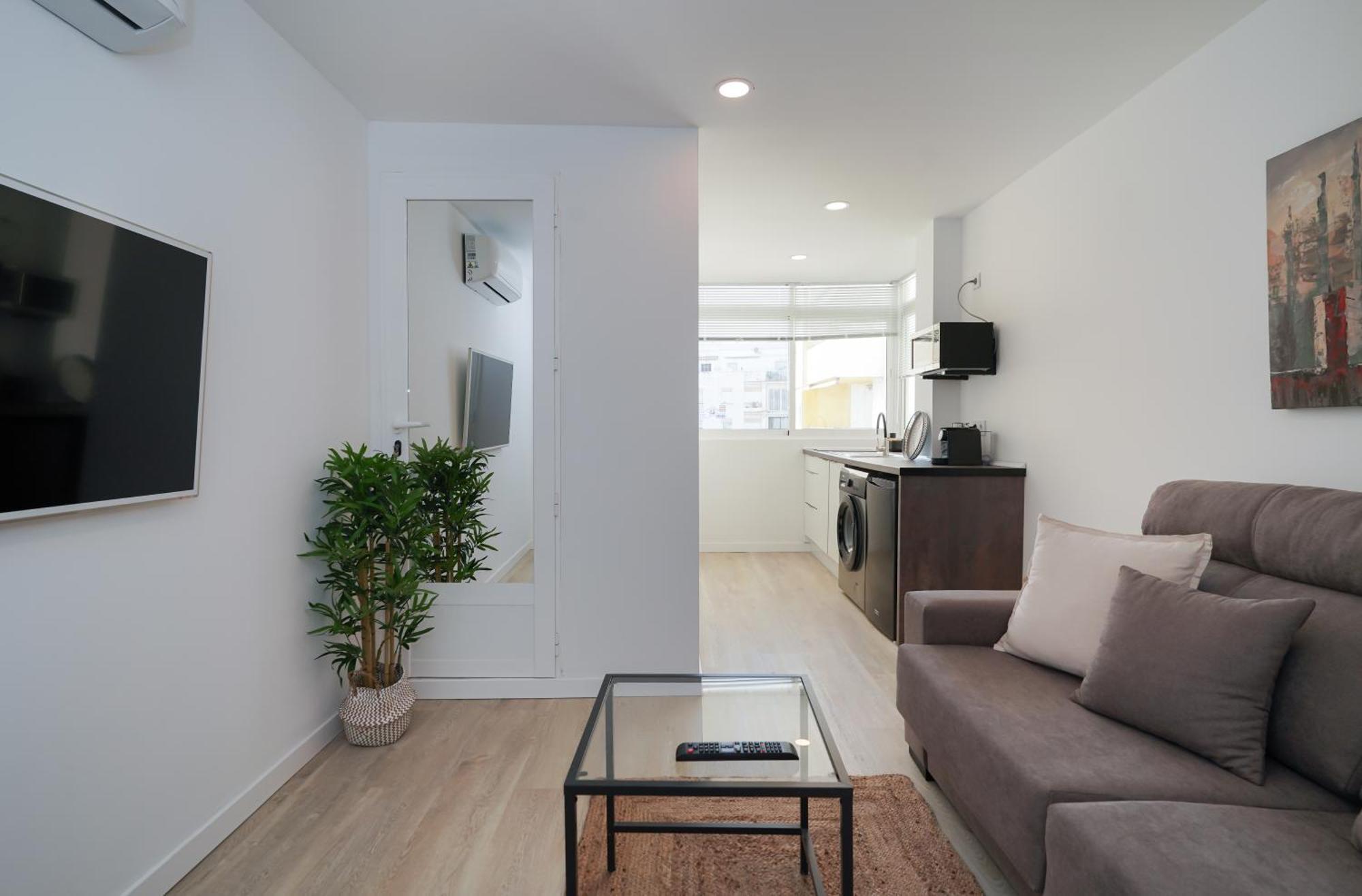 Nomad Malaga - Chic Apartament Center Torremolinos Eksteriør billede