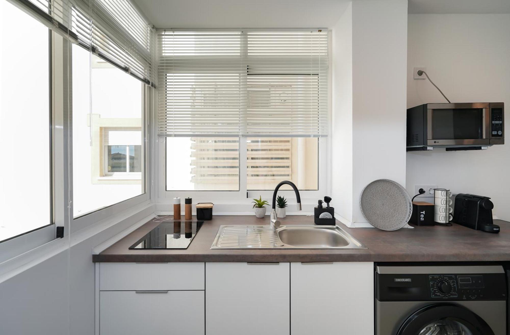 Nomad Malaga - Chic Apartament Center Torremolinos Eksteriør billede